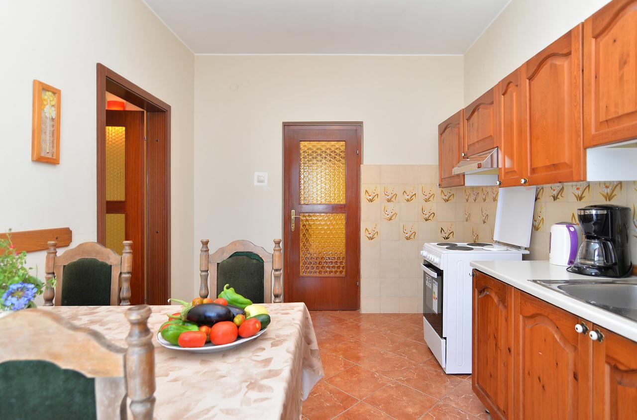 Apartments Gracijano 1724 Ližnjan Exterior foto