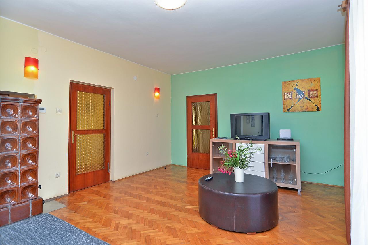 Apartments Gracijano 1724 Ližnjan Exterior foto