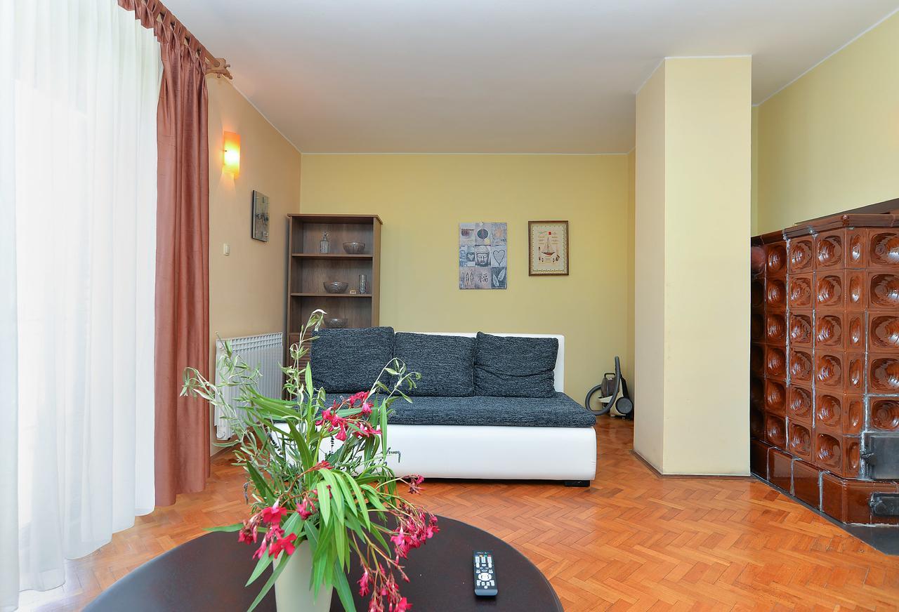 Apartments Gracijano 1724 Ližnjan Exterior foto